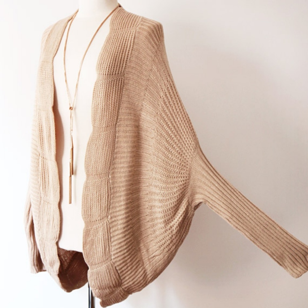 Beige Scallop Edge Open front Cozy Cocoon Cardigan - Picture 2 of 8